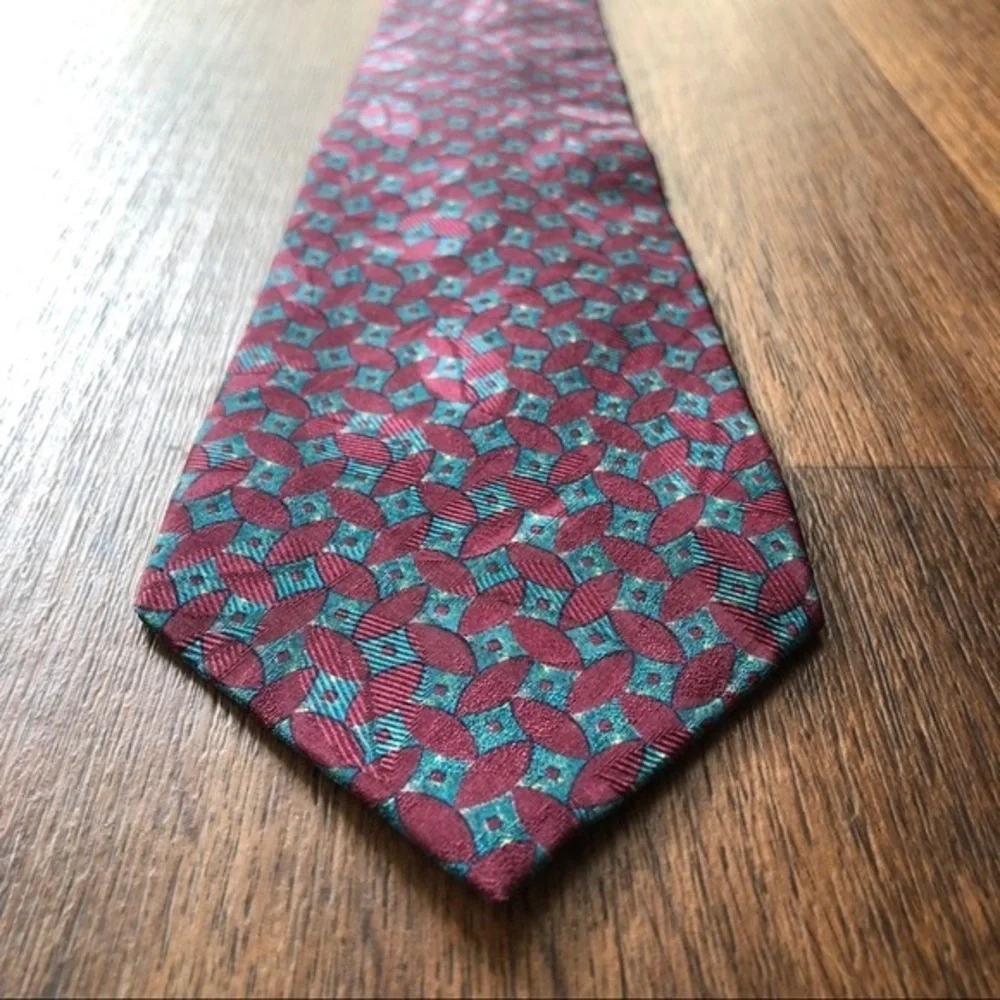 Burberry Classic Red & Green Silk Tie